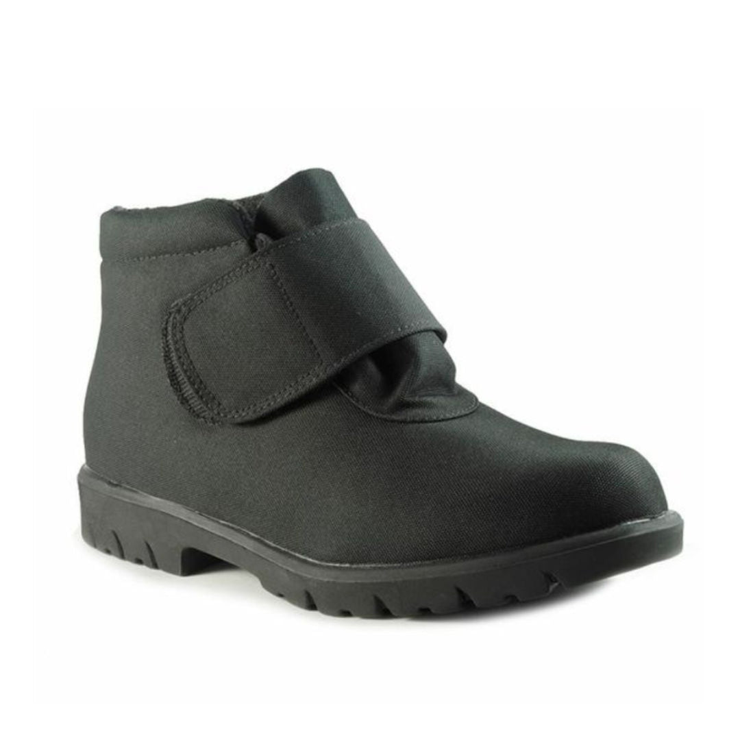 Toe warmers hike man’s